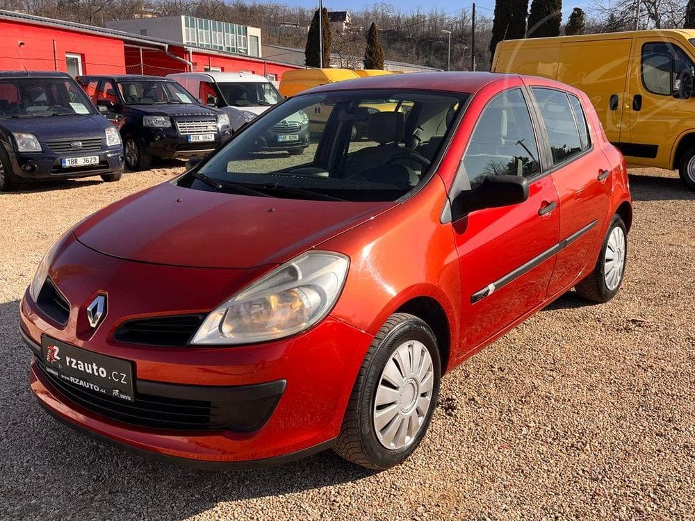 Renault Clio 1.5dCi 63kW*KLIMA*NOVÁ STK