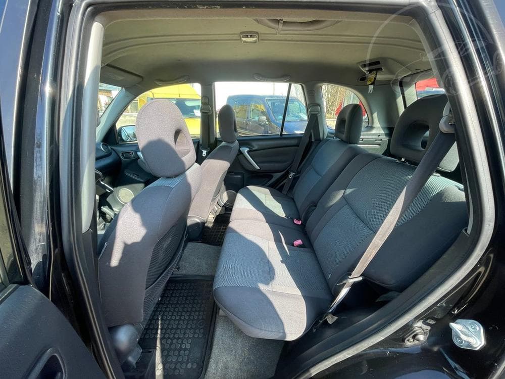 2005 Toyota Rav4 - 19