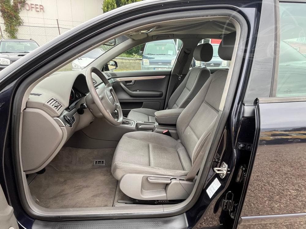 2002 Audi A4 - 10