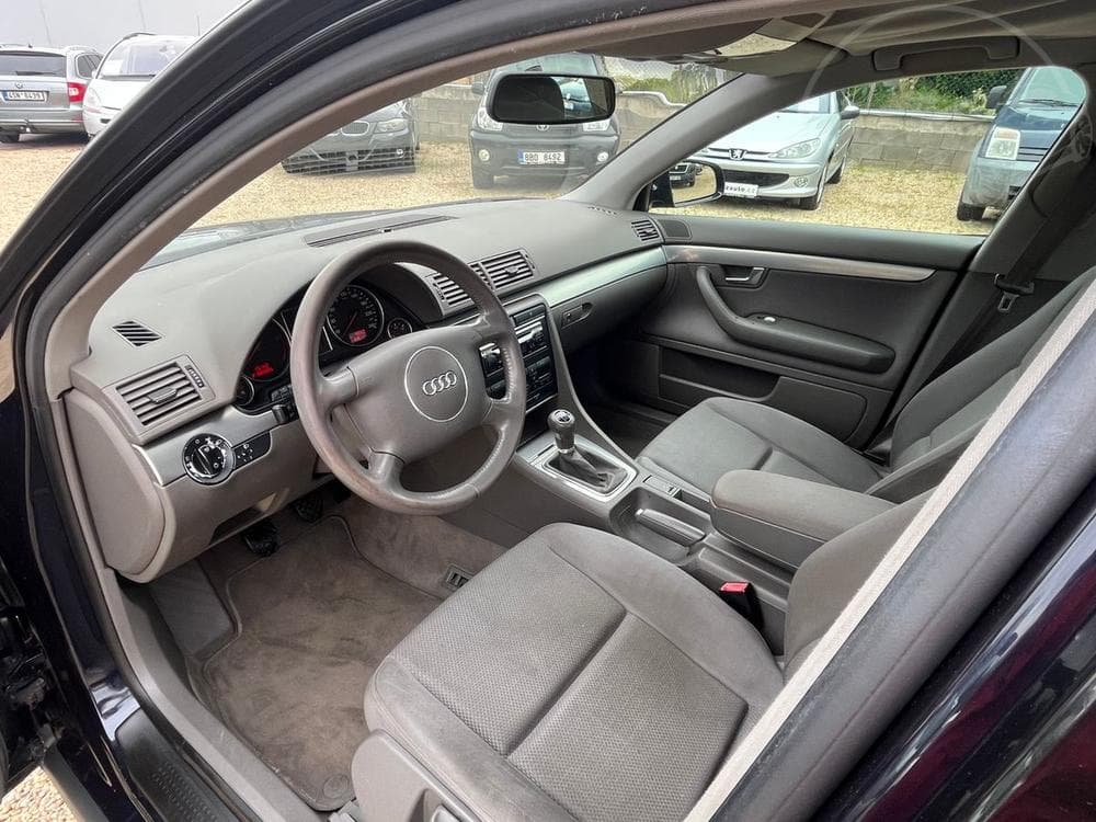 2002 Audi A4 - 11