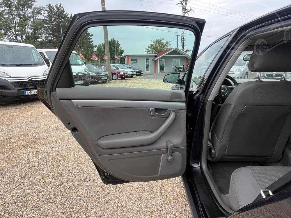 2002 Audi A4 - 12