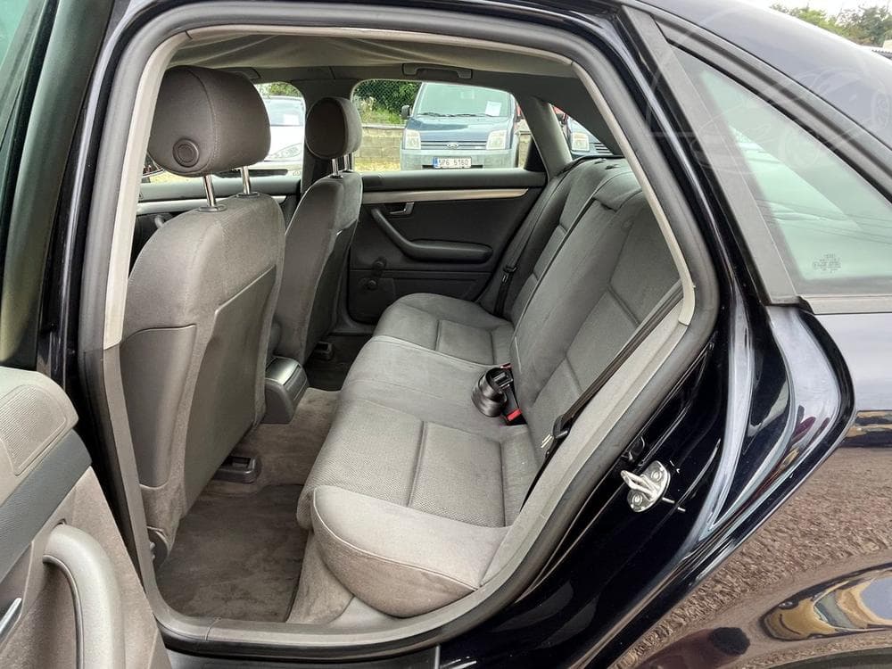 2002 Audi A4 - 13