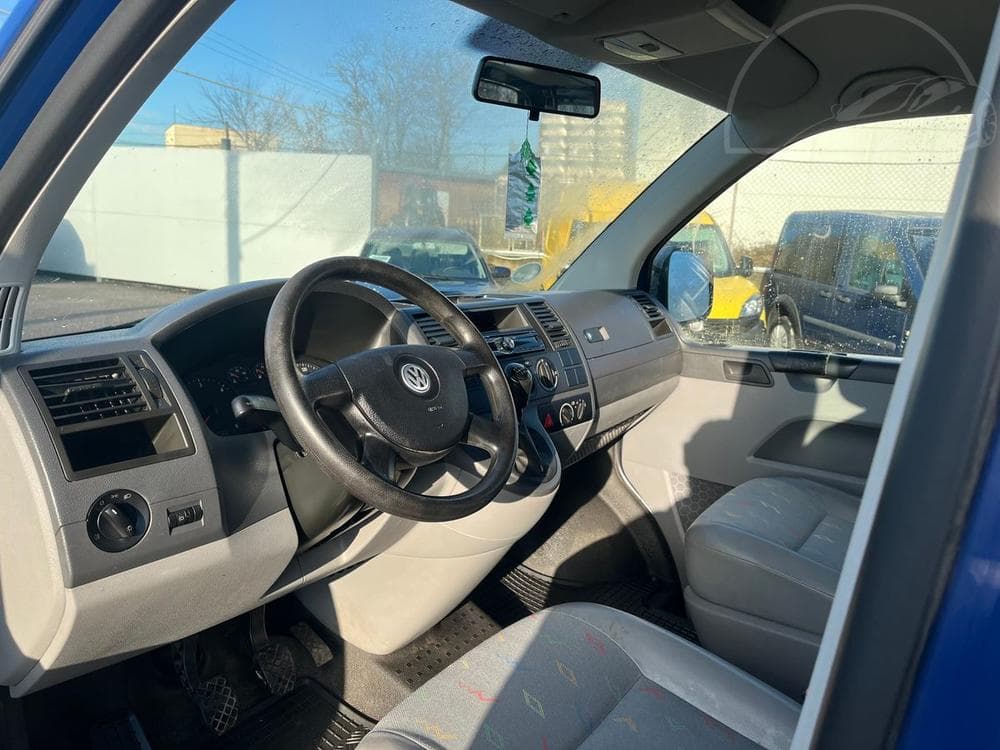 2007 Volkswagen CARAVELLE - 13