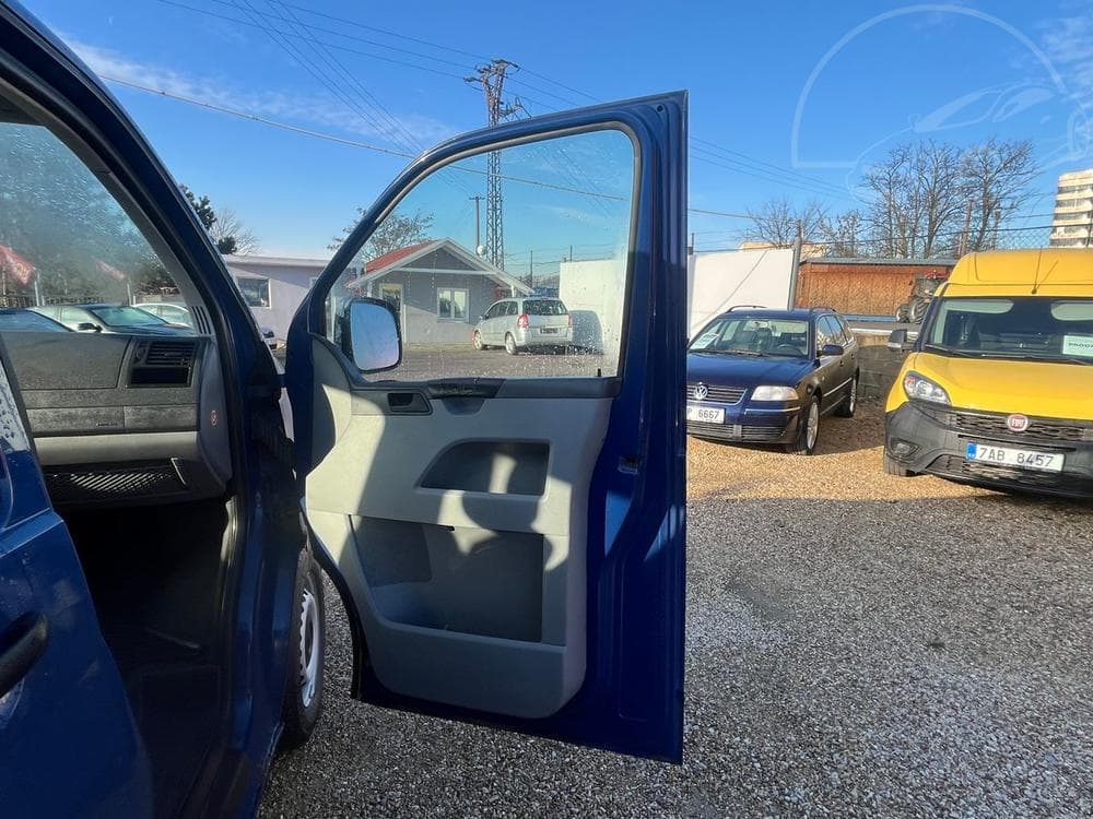 2007 Volkswagen CARAVELLE - 14