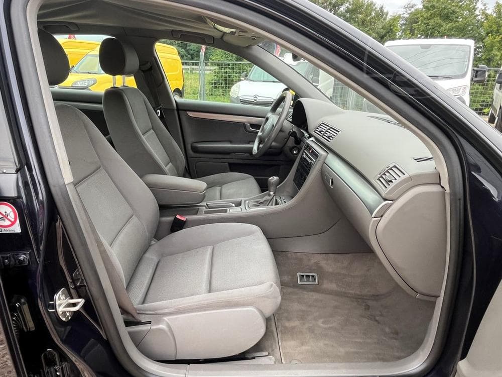 2002 Audi A4 - 17