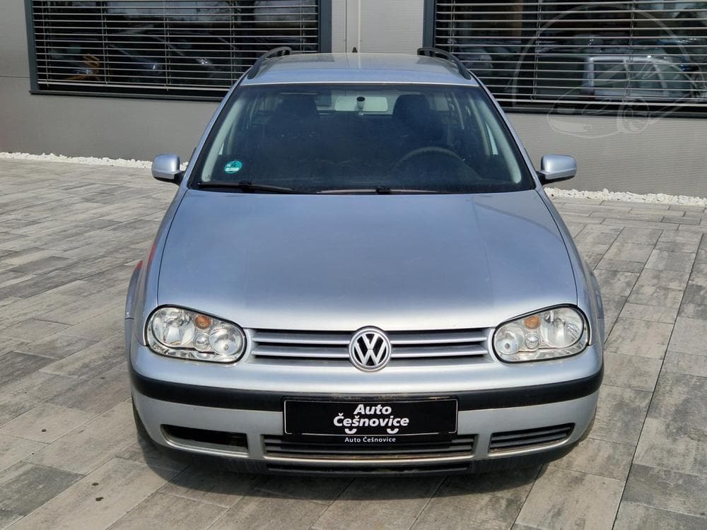 2003 Volkswagen Golf - 3