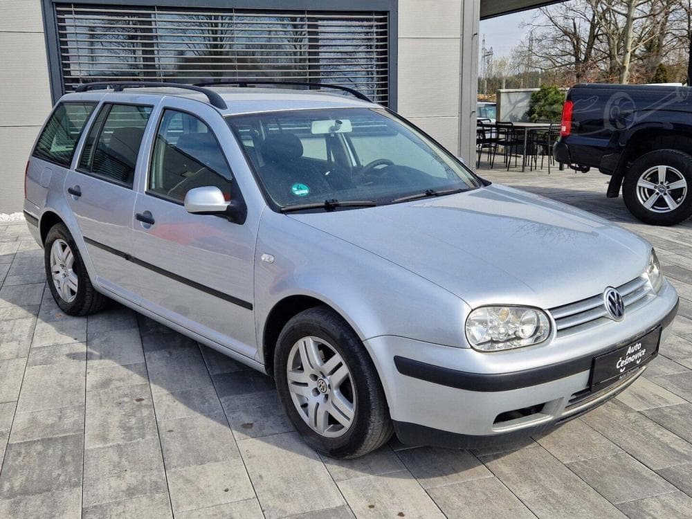 2003 Volkswagen Golf - 5