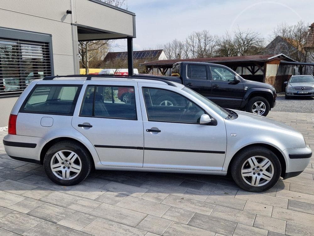 2003 Volkswagen Golf - 7