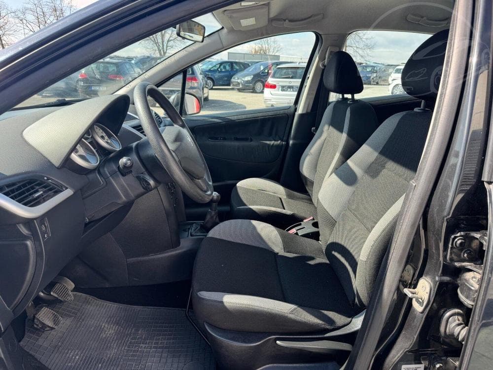 2008 Peugeot 207 - 10