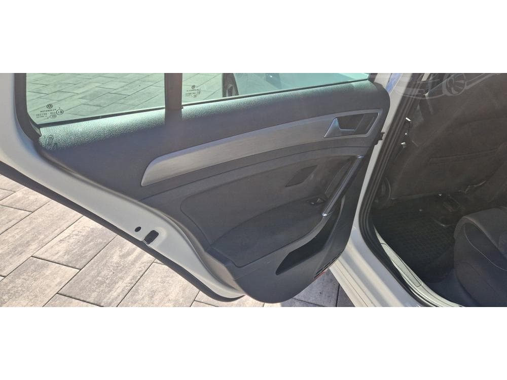 2016 Volkswagen GOLF - 10