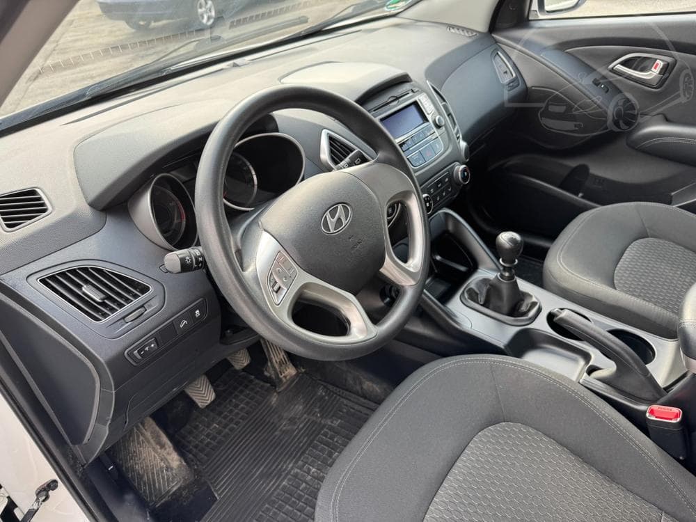 2012 Hyundai ix35 - 11