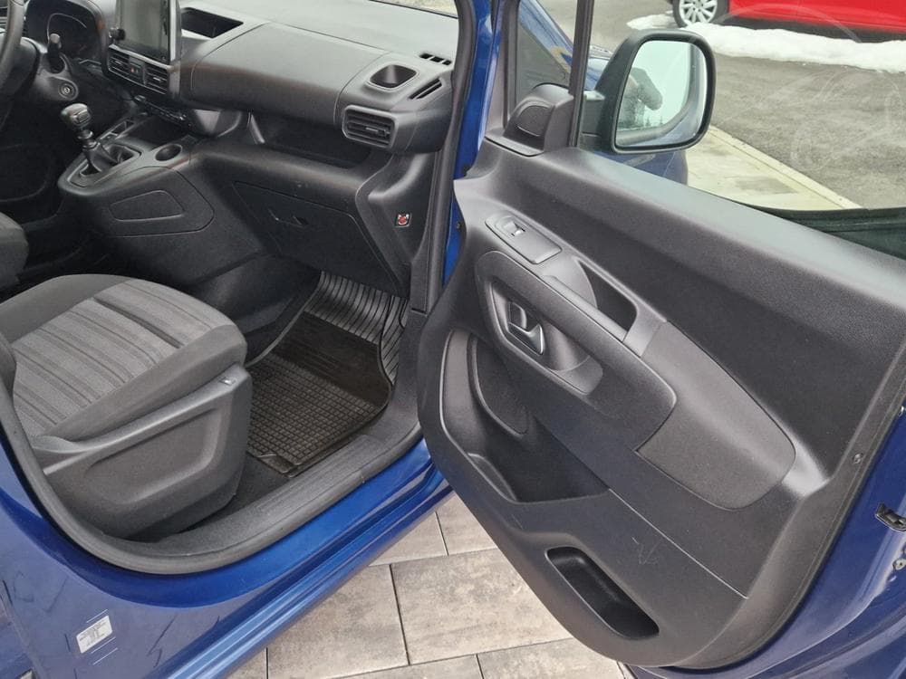 2021 Opel Combo - 13