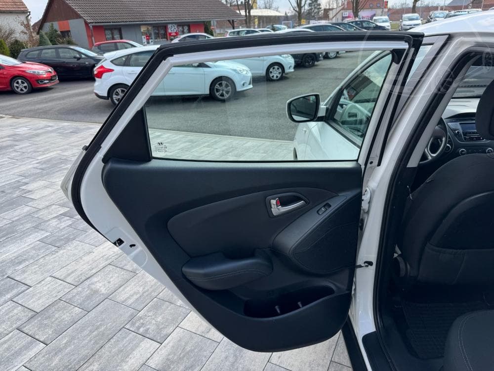 2012 Hyundai ix35 - 13