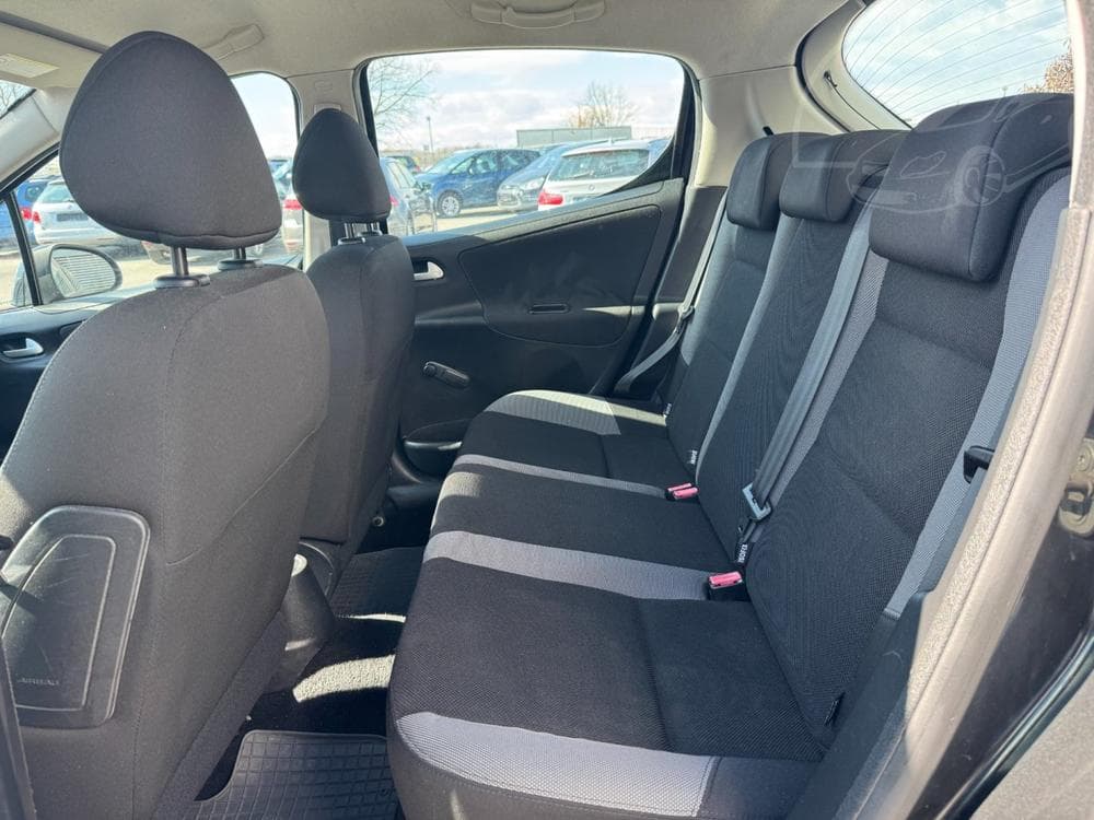 2008 Peugeot 207 - 14
