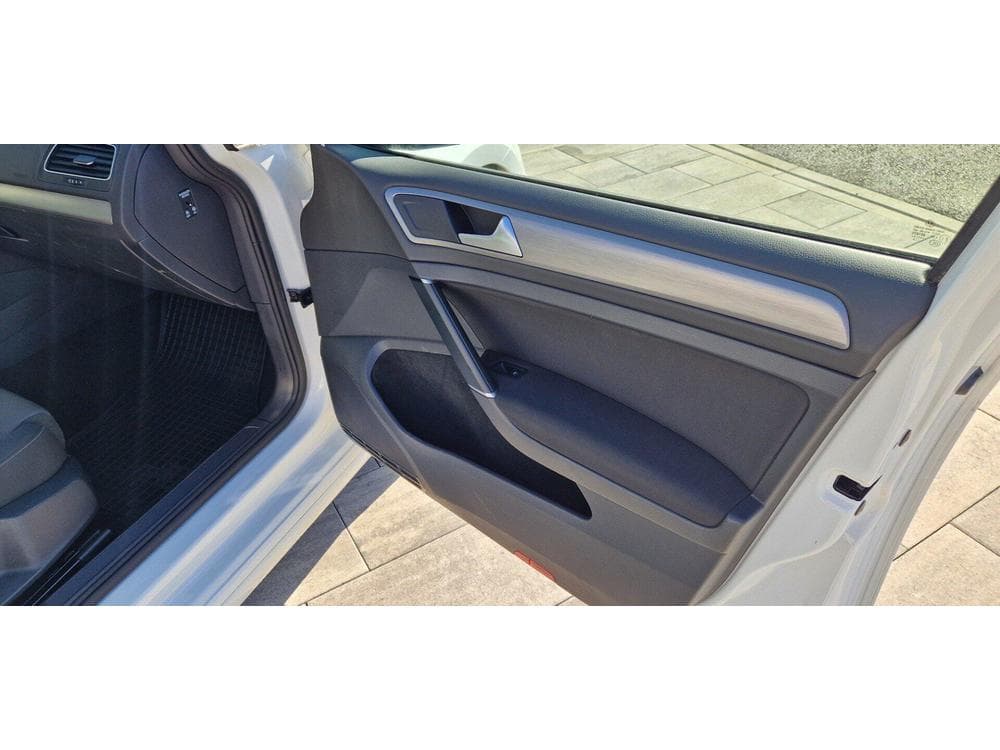 2016 Volkswagen GOLF - 15