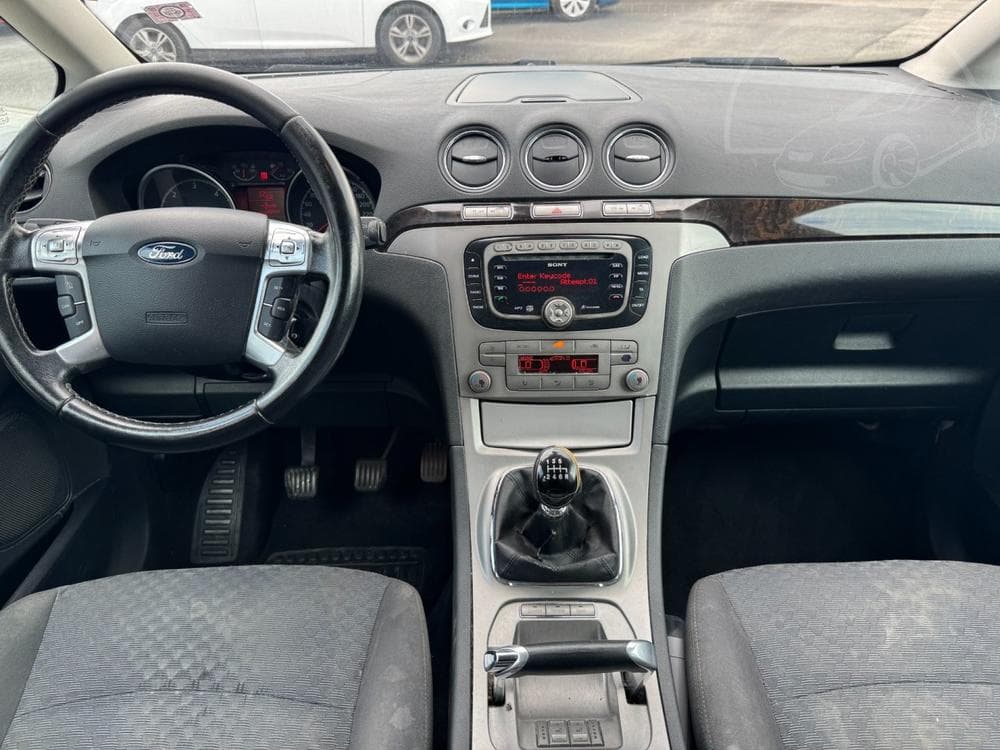 2008 Ford GALAXY - 17