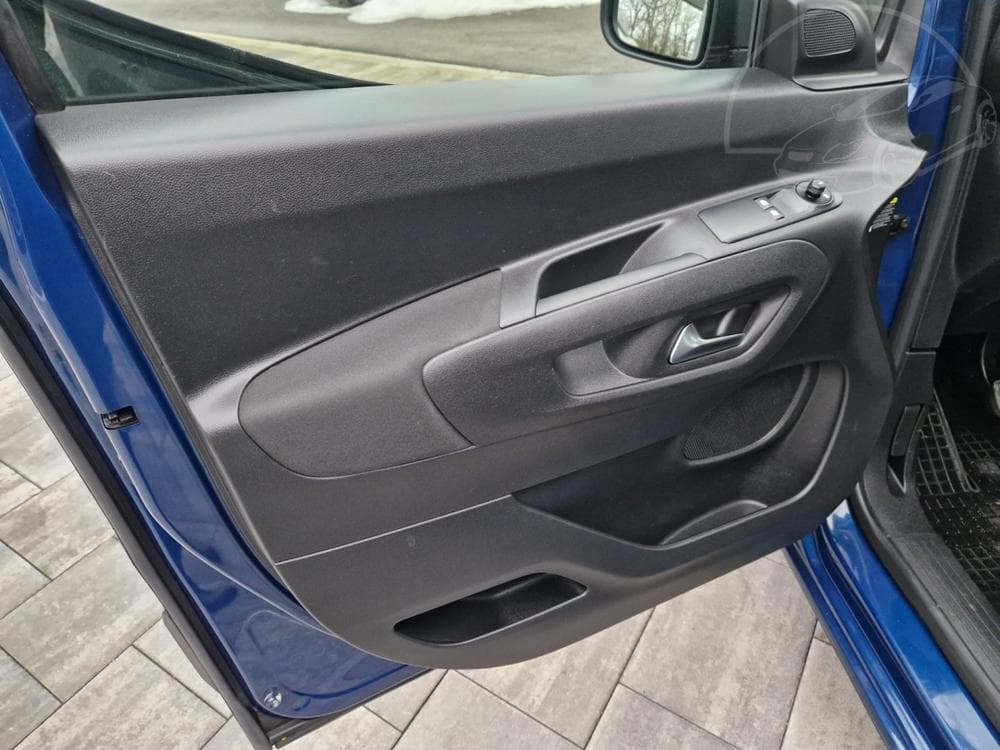 2021 Opel Combo - 18