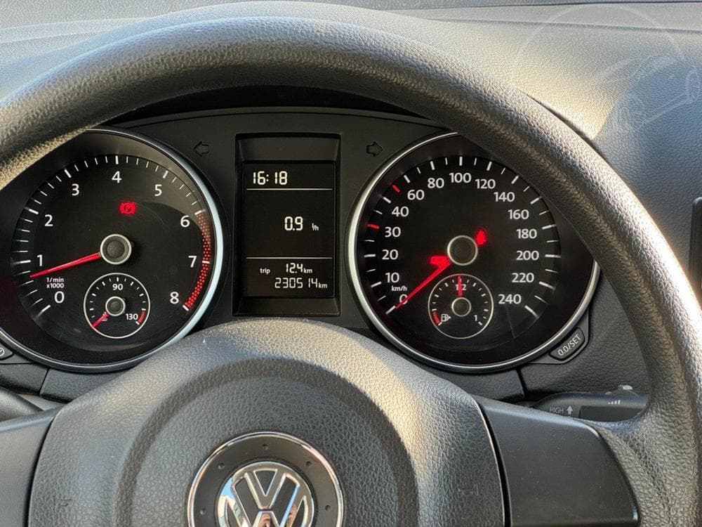 2013 Volkswagen Golf - 35