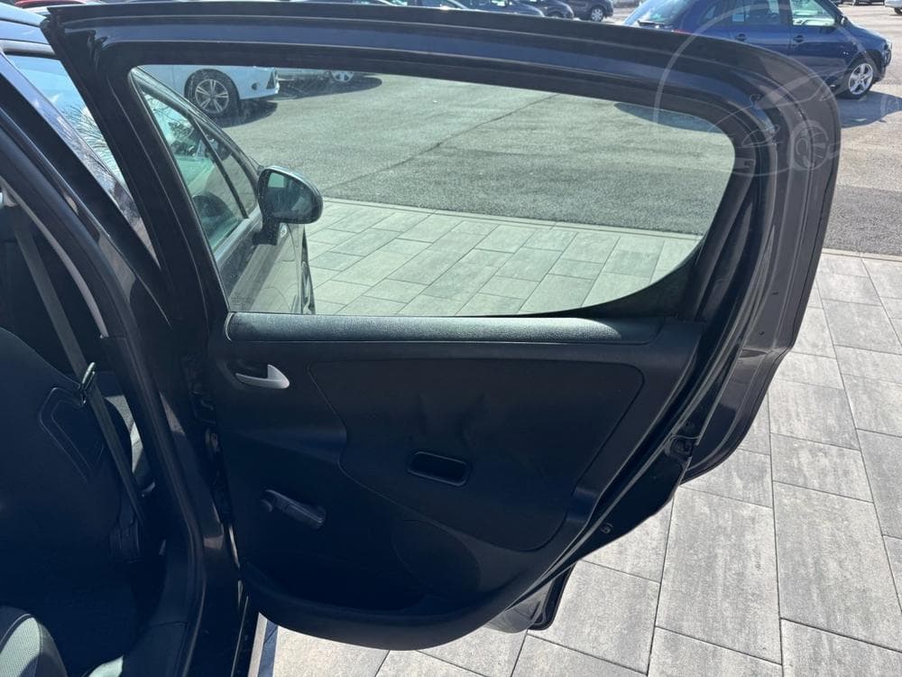 2008 Peugeot 207 - 18