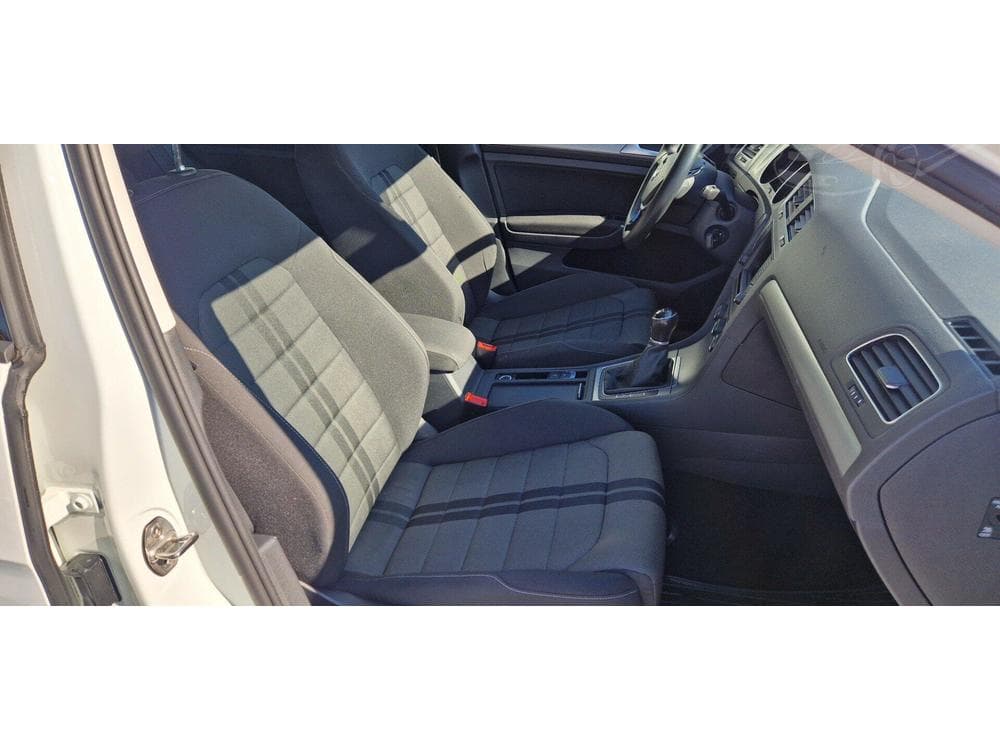 2016 Volkswagen GOLF - 18