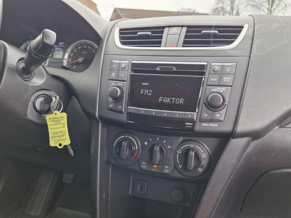 2012 Suzuki SWIFT - 18