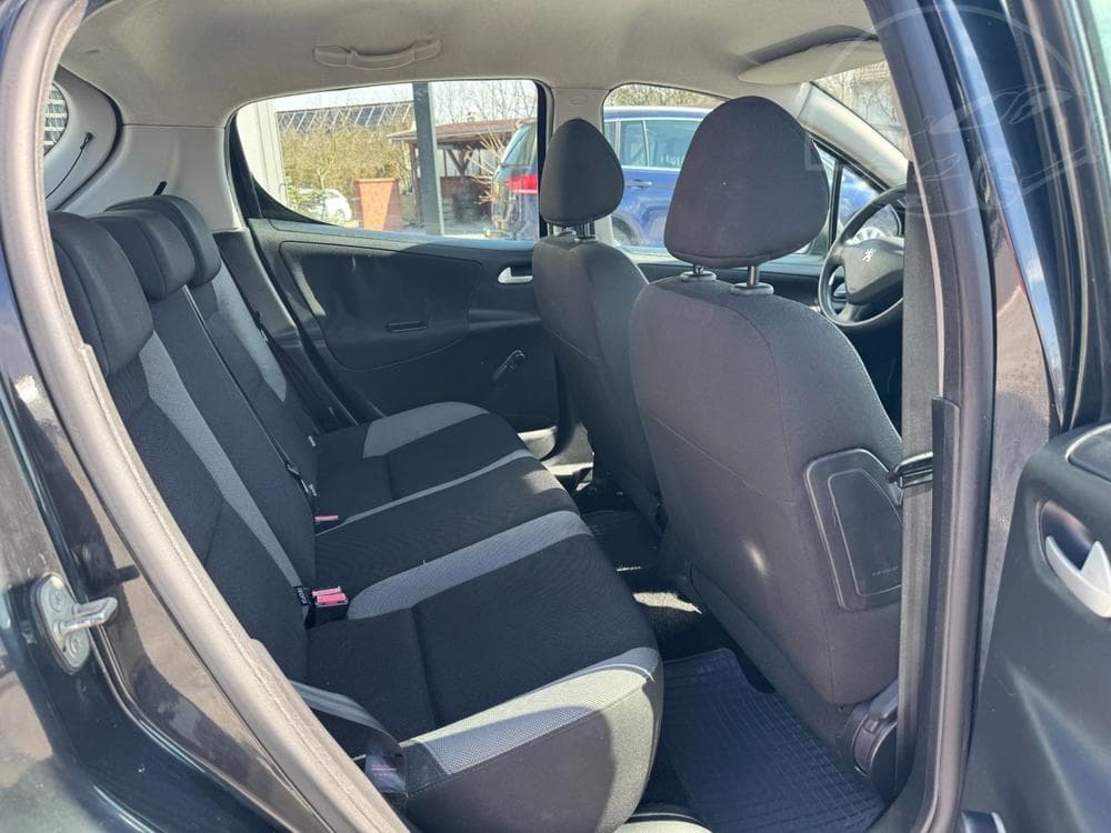 2008 Peugeot 207 - 19