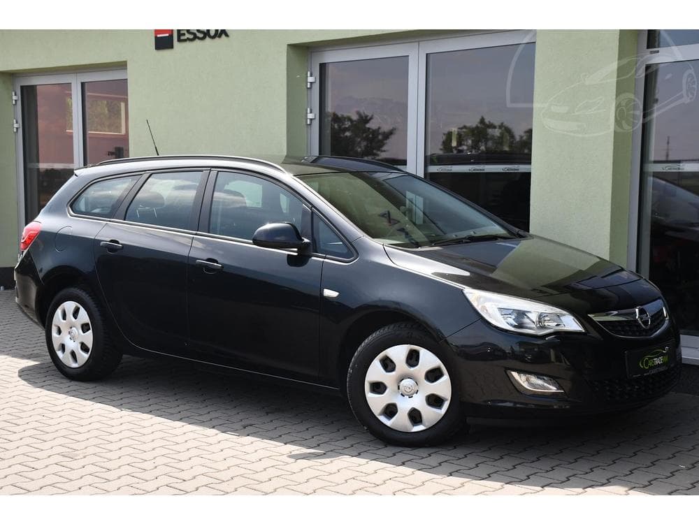 2011 Opel ASTRA - 2