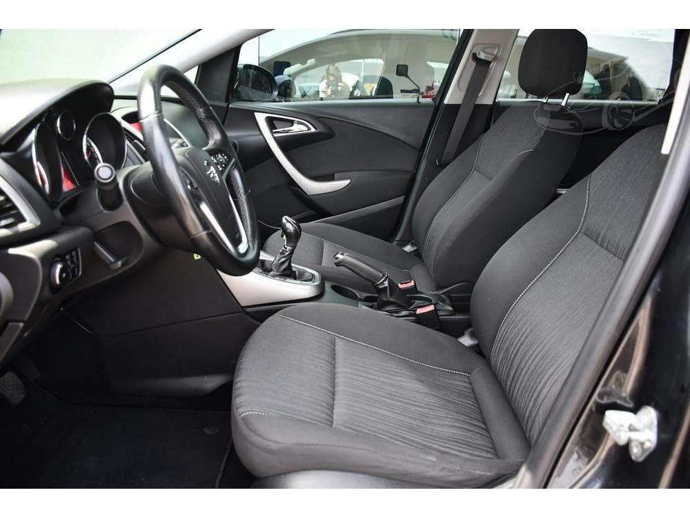 2011 Opel ASTRA - 13