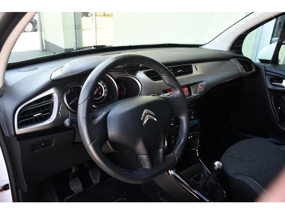 2016 Citroen C3 - 16