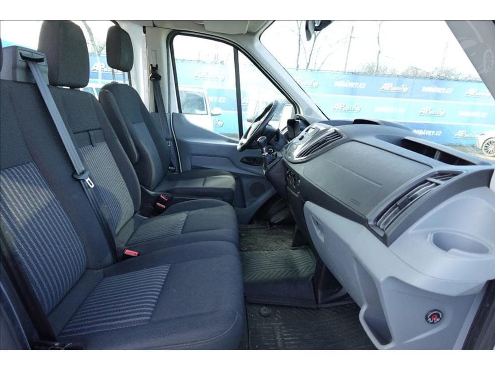 2017 Ford Transit - 16