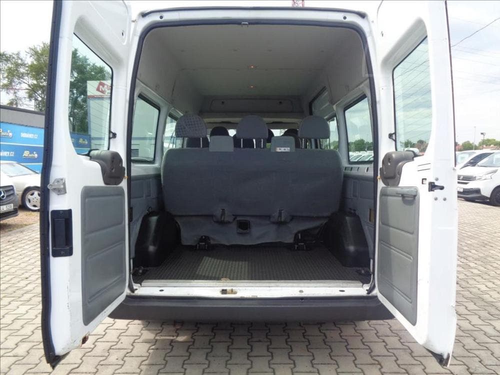 2013 Ford Transit - 11