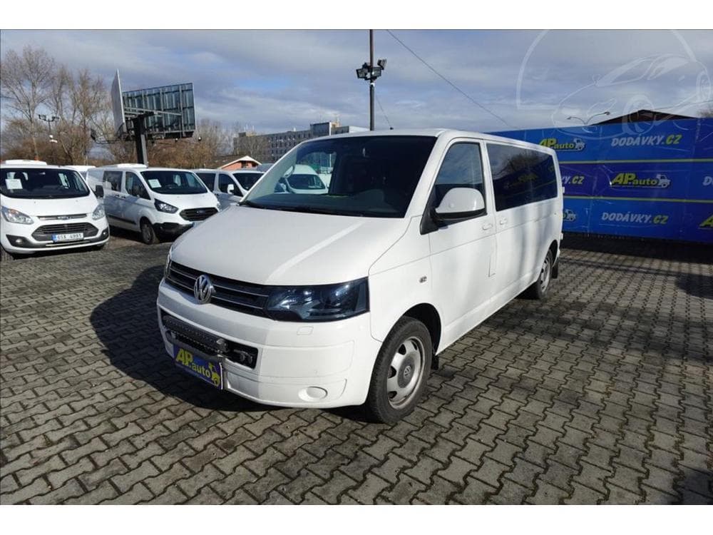 Volkswagen Caravelle 2,0 TDi  L2H1 7MÍST KLIMA