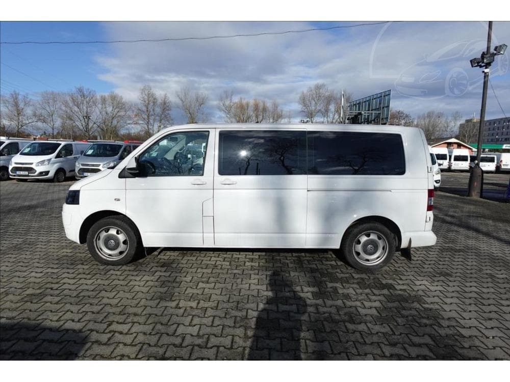 2013 Volkswagen Caravelle - 3