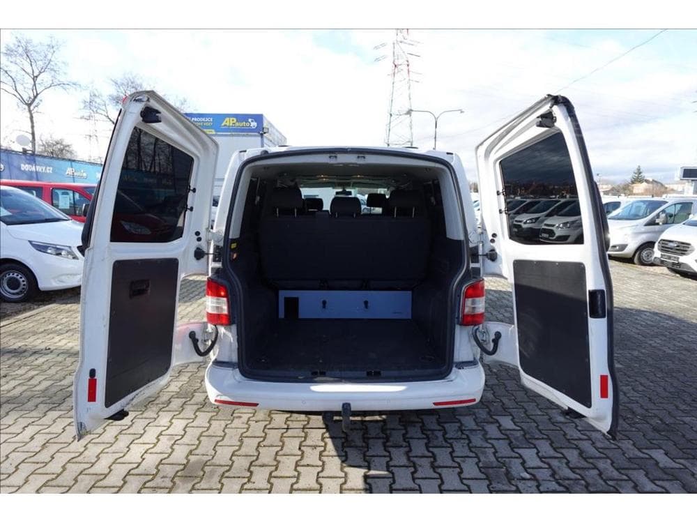 2013 Volkswagen Caravelle - 15
