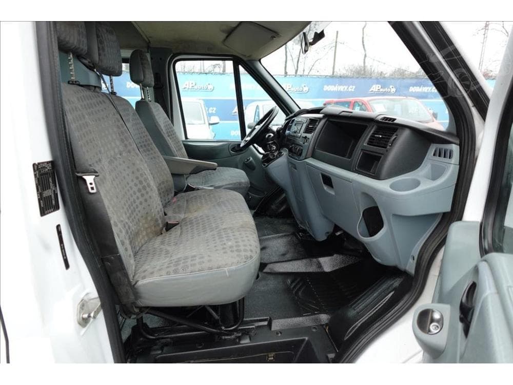 2011 Ford TRANSIT - 17