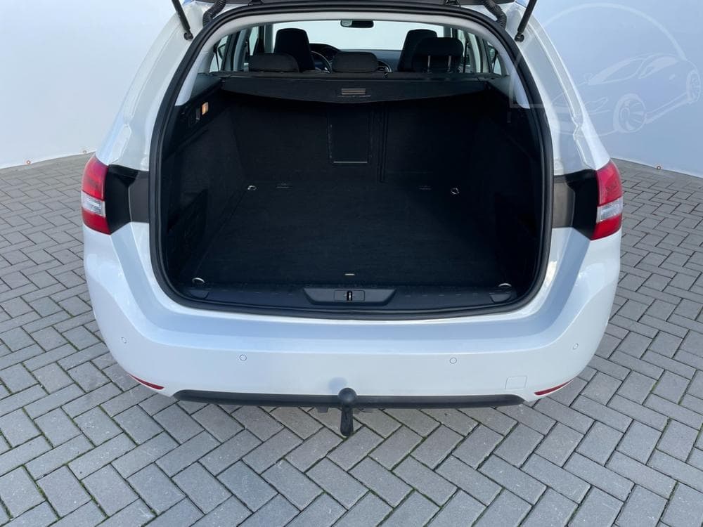 2019 Peugeot 308 - 10