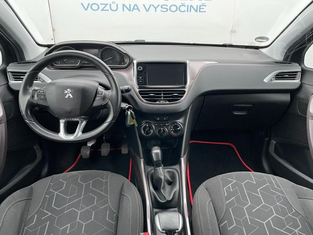 2019 Peugeot 2008 - 12