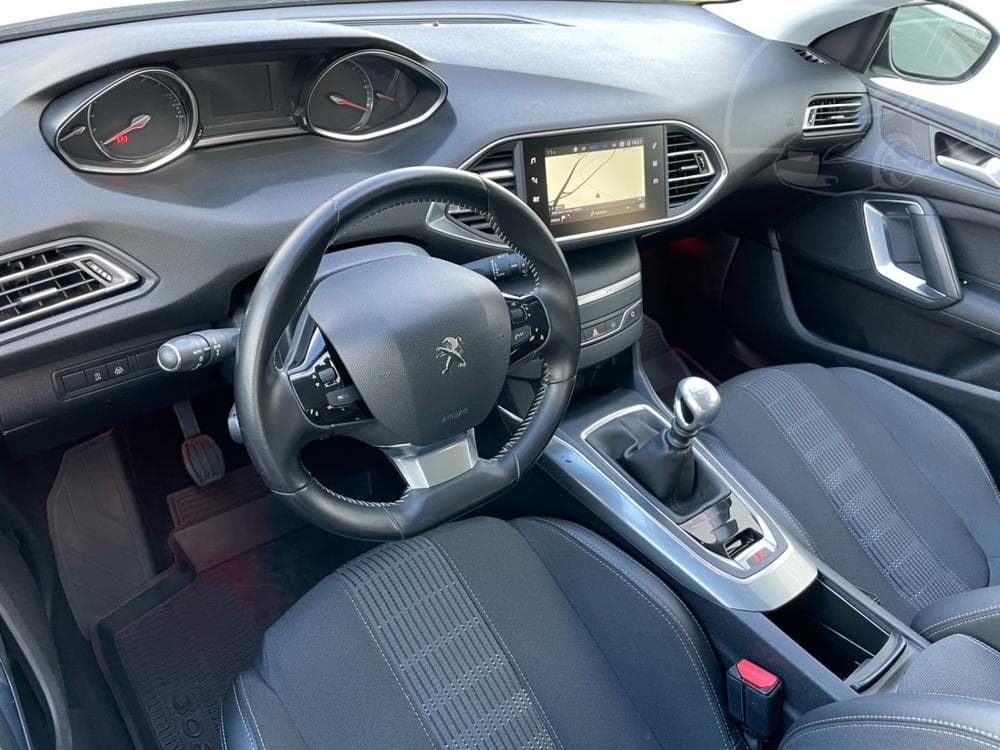 2019 Peugeot 308 - 13