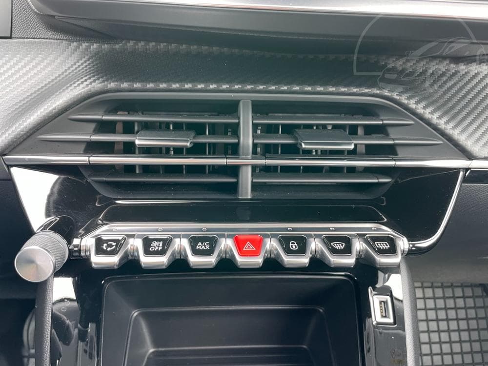 2021 Peugeot 2008 - 14