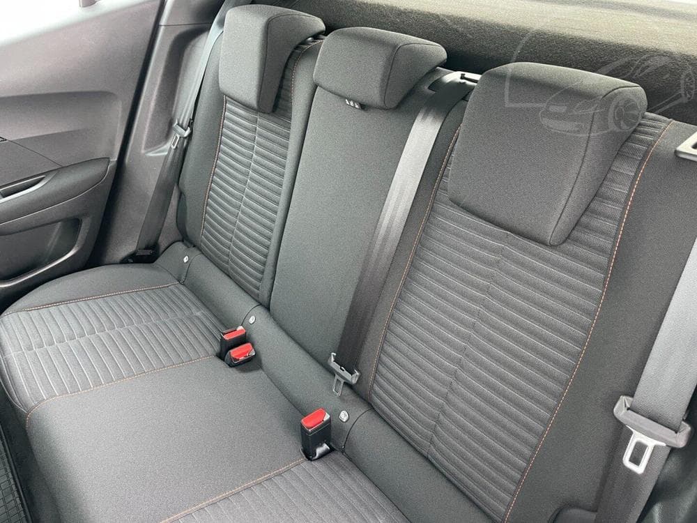 2021 Peugeot 2008 - 16