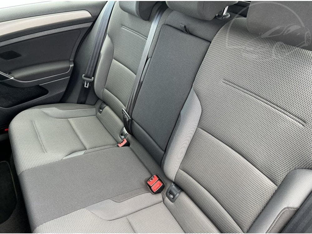 2015 Volkswagen GOLF - 17