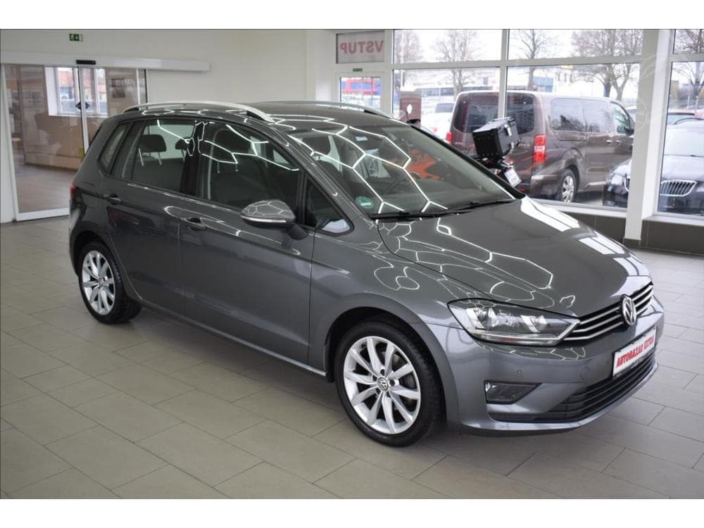 2017 Volkswagen Golf - 3