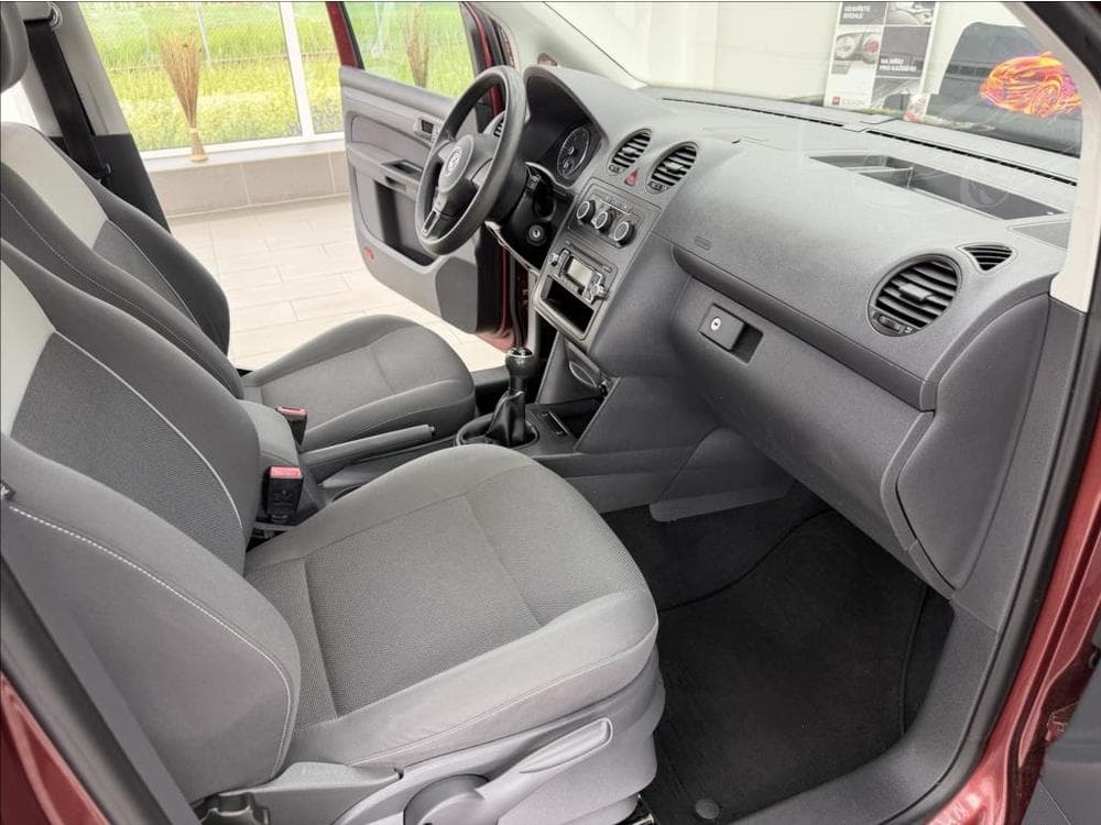 2011 Volkswagen CADDY - 9