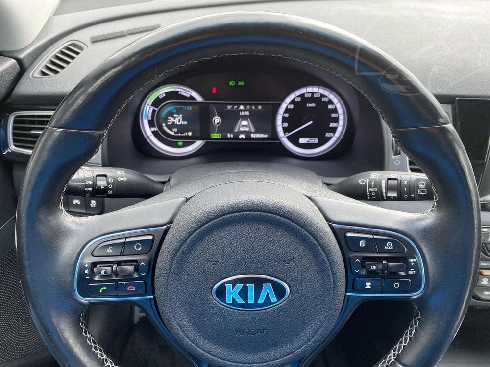 2017 Kia Niro - 11