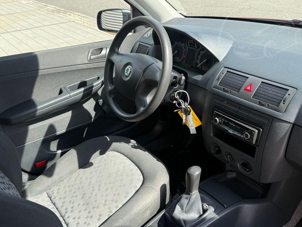 Škoda FABIA - 25