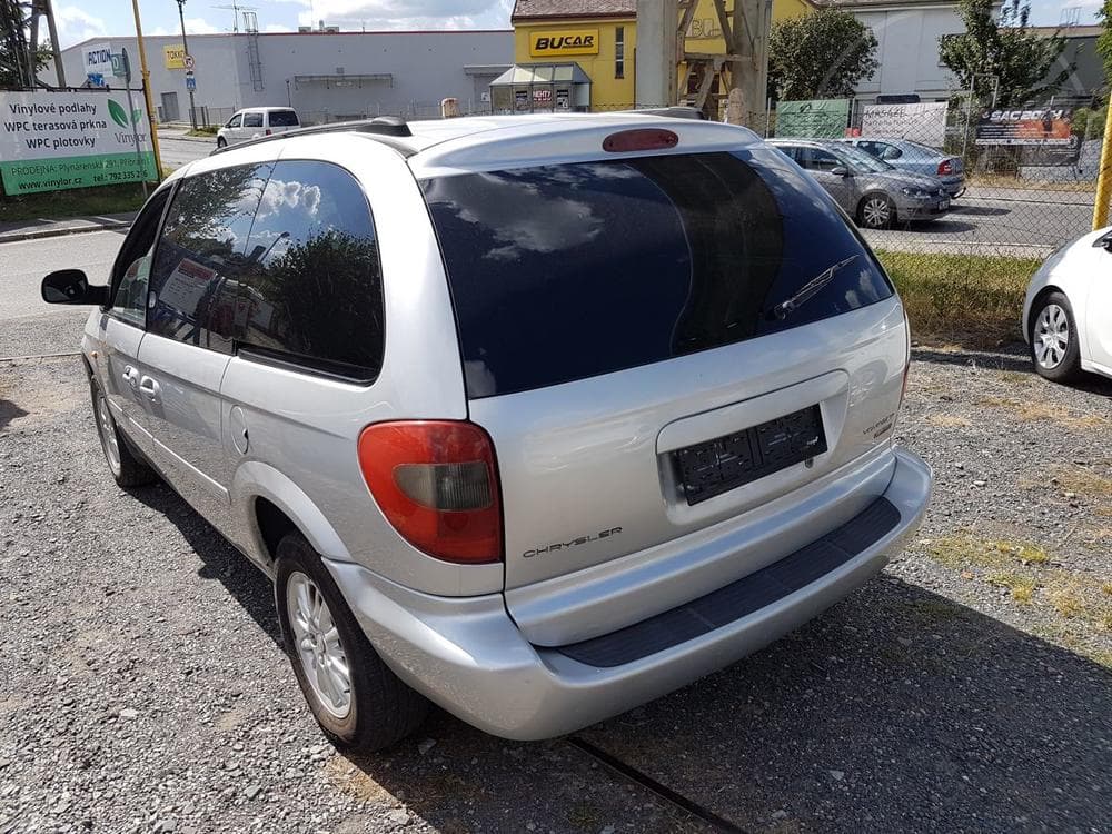 2006 Chrysler VOYAGER - 4