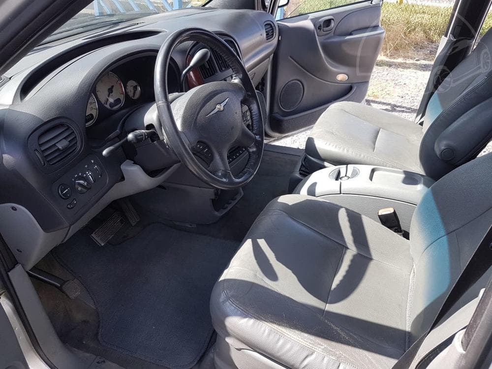 2006 Chrysler VOYAGER - 7