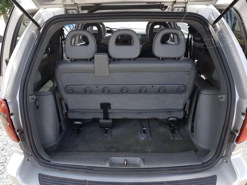 2006 Chrysler VOYAGER - 10