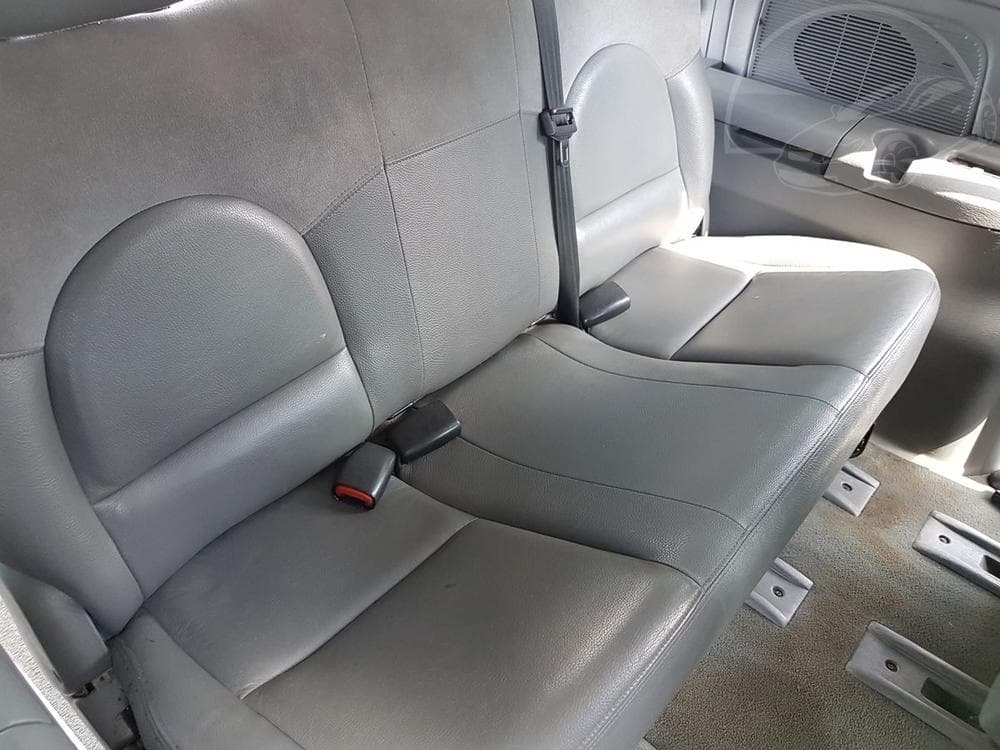 2006 Chrysler VOYAGER - 11