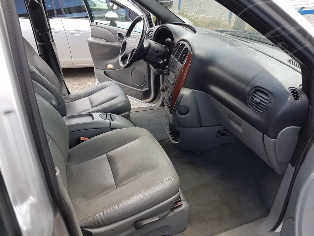 2006 Chrysler VOYAGER - 20